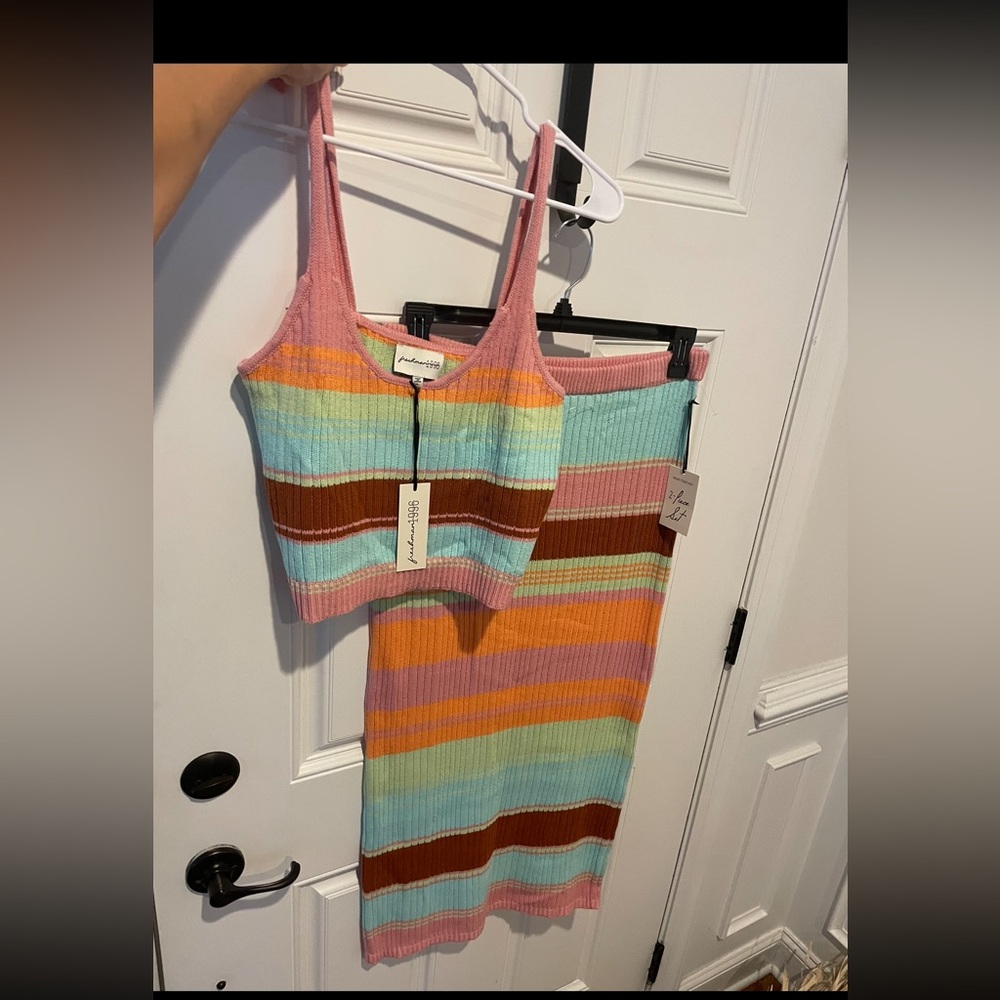 NWT Freshman 1996 2 Pc Knit Skirt Set. Multicolor Striped. Size L.